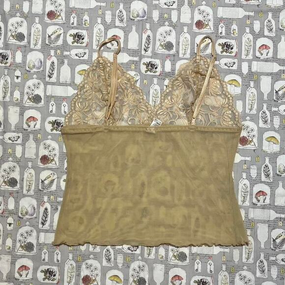 Vintage act sheer crop cami - Picture 6 of 8